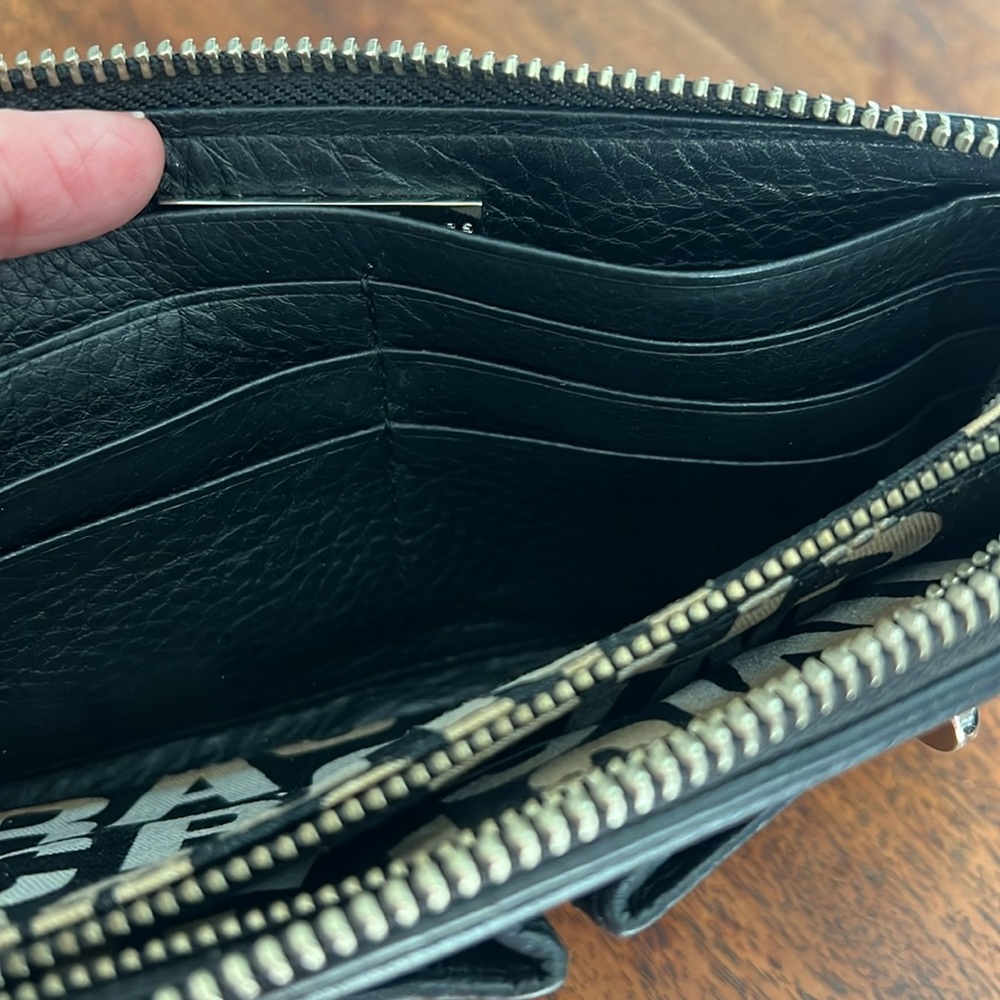 Marc Jacobs wallet/clutch GUC - Picture 4 of 6